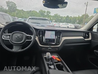 2022 Volvo XC60 B5 Inscription - miniatura 14