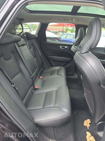 2022 Volvo XC60 B5 Inscription – miniatura 16