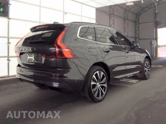 2022 Volvo XC60 B5 Momentum - miniatura 4