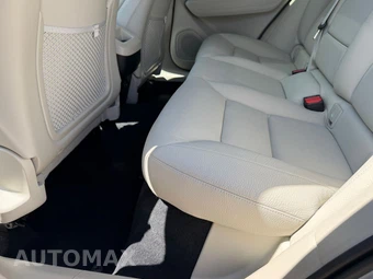 2022 Volvo XC60 B5 Momentum - miniatura 14