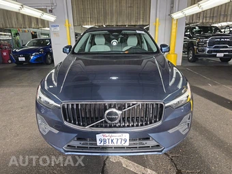 2022 Volvo XC60 B5 Momentum – miniatura 2