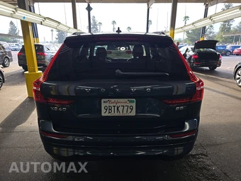 2022 Volvo XC60 B5 Momentum – miniatura 5