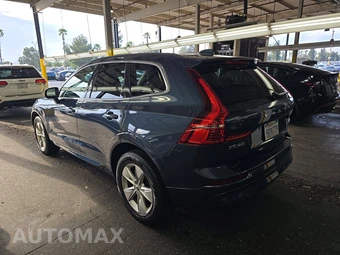 2022 Volvo XC60 B5 Momentum – miniatura 6