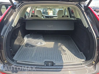 2022 Volvo XC60 B5 Momentum - miniatura 16