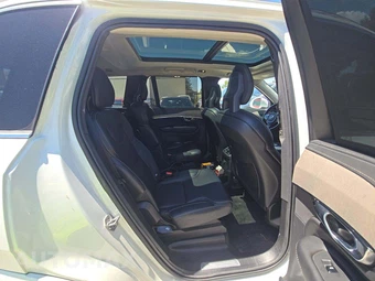 2022 Volvo XC90 Recharge Plug-In Hybrid T8 Inscription 6-Passenger - miniatura 17