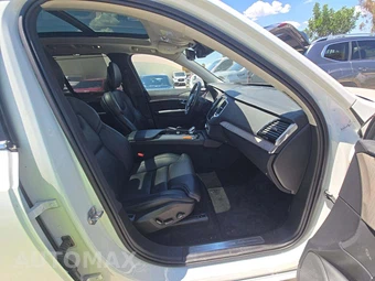 2022 Volvo XC90 Recharge Plug-In Hybrid T8 Inscription 6-Passenger - miniatura 19