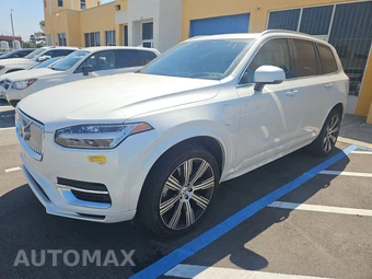 2022 Volvo XC90 Recharge Plug-In Hybrid T8 Inscription 7-Passenger