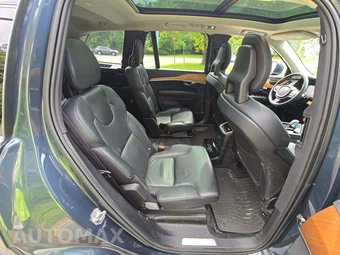 2022 Volvo XC90 Recharge Plug-In Hybrid T8 Inscription Expression 6-Passenger - miniatura 17