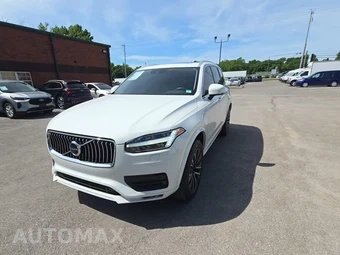 2022 Volvo XC90 T5 Momentum 7-Passenger