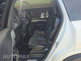 2022 Volvo XC90 T5 Momentum 7-Passenger - miniatura 14