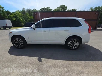 2022 Volvo XC90 T5 Momentum 7-Passenger - miniatura 3