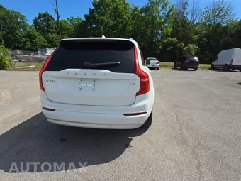 2022 Volvo XC90 T5 Momentum 7-Passenger - miniatura 4