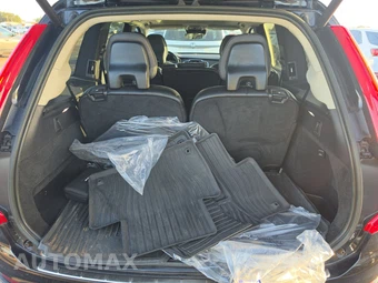 2022 Volvo XC90 T5 Momentum 7-Passenger - miniatura 17