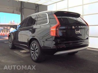 2022 Volvo XC90 T5 Momentum 7-Passenger - miniatura 6