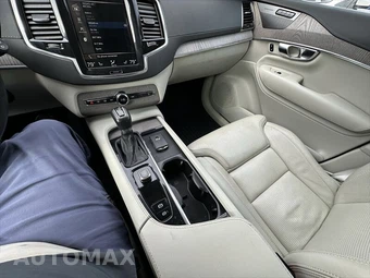 2022 Volvo XC90 T6 Inscription 6-Passenger - miniatura 26