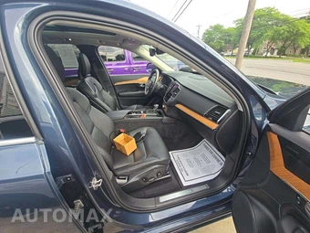 2022 Volvo XC90 T6 Momentum 6-Passenger - miniatura 19