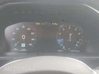 2022 Volvo XC90 T6 Momentum 6-Passenger - miniatura 9