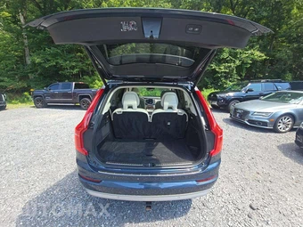 2022 Volvo XC90 T6 Momentum 6-Passenger - miniatura 15