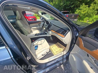 2022 Volvo XC90 T6 Momentum 6-Passenger - miniatura 19