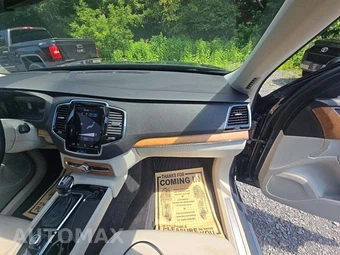 2022 Volvo XC90 T6 Momentum 6-Passenger - miniatura 20