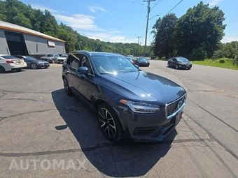 2022 Volvo XC90 T6 Momentum 6-Passenger - miniatura 4