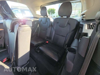 2022 Volvo XC90 T6 Momentum 7-Passenger - miniatura 14