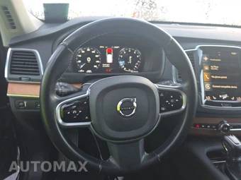 2022 Volvo XC90 T6 Momentum 7-Passenger - miniatura 10