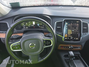 2022 Volvo XC90 T6 Momentum 7-Passenger - miniatura 11