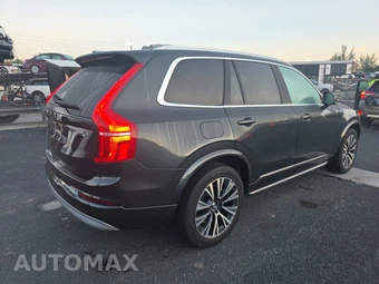 2022 Volvo XC90 T6 Momentum 7-Passenger - miniatura 4