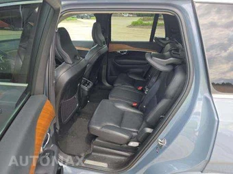 2022 Volvo XC90 T6 Momentum 7-Passenger - miniatura 14