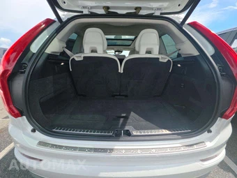 2022 Volvo XC90 T6 Momentum 7-Passenger - miniatura 15