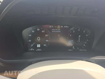 2022 Volvo XC90 T6 Momentum 7-Passenger - miniatura 9