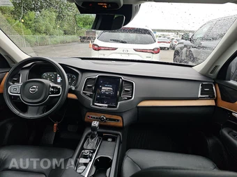2022 Volvo XC90 T6 Momentum 7-Passenger - miniatura 11