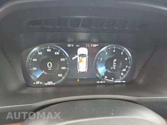 2022 Volvo XC90 T6 Momentum 7-Passenger - miniatura 12