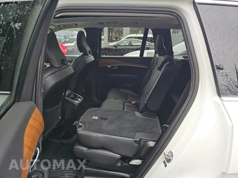 2022 Volvo XC90 T6 Momentum 7-Passenger - miniatura 13