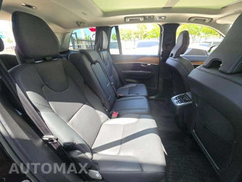 2022 Volvo XC90 T6 Momentum 7-Passenger - miniatura 17