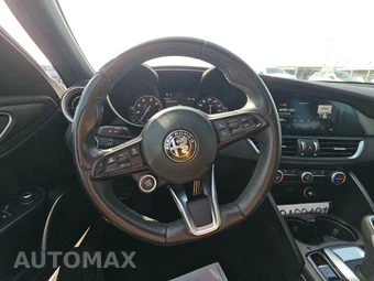 2023 Alfa Romeo Giulia Ti – miniatura 10