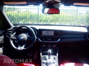 2023 Alfa Romeo Stelvio Sprint – miniatura 10