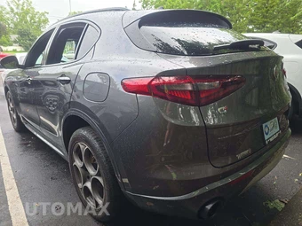 2023 Alfa Romeo Stelvio Ti – miniatura 2