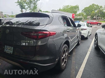 2023 Alfa Romeo Stelvio Ti – miniatura 3