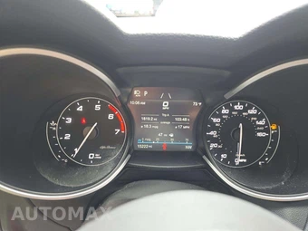 2023 Alfa Romeo Stelvio Ti – miniatura 9