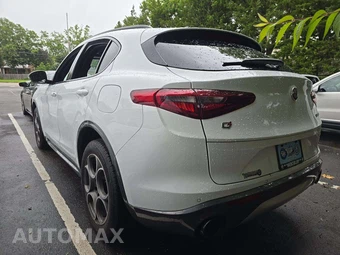 2023 Alfa Romeo Stelvio Ti – miniatura 2