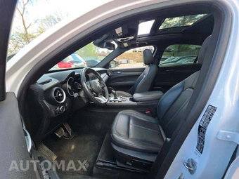 2023 Alfa Romeo Stelvio Ti – miniatura 6