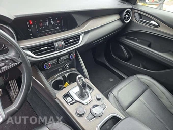 2023 Alfa Romeo Stelvio Ti – miniatura 10