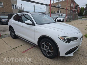 2023 Alfa Romeo Stelvio Ti – miniatura 4