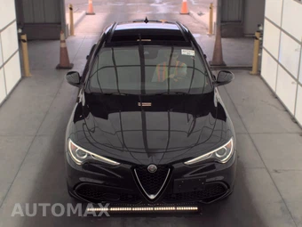 2023 Alfa Romeo Stelvio Ti - miniatura 2