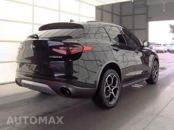 2023 Alfa Romeo Stelvio Ti - miniatura 4