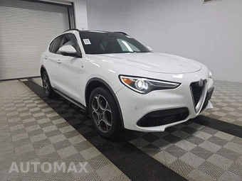 2023 Alfa Romeo Stelvio Ti – miniatura 3