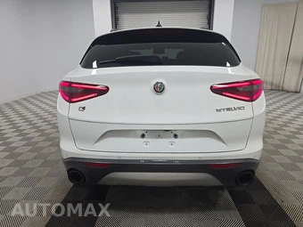 2023 Alfa Romeo Stelvio Ti – miniatura 5