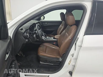 2023 Alfa Romeo Stelvio Ti – miniatura 7